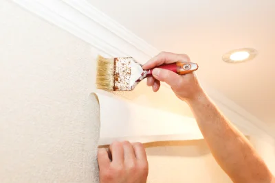 Pose de papier peint à la Houssière — revêtements muraux et toiles de verre